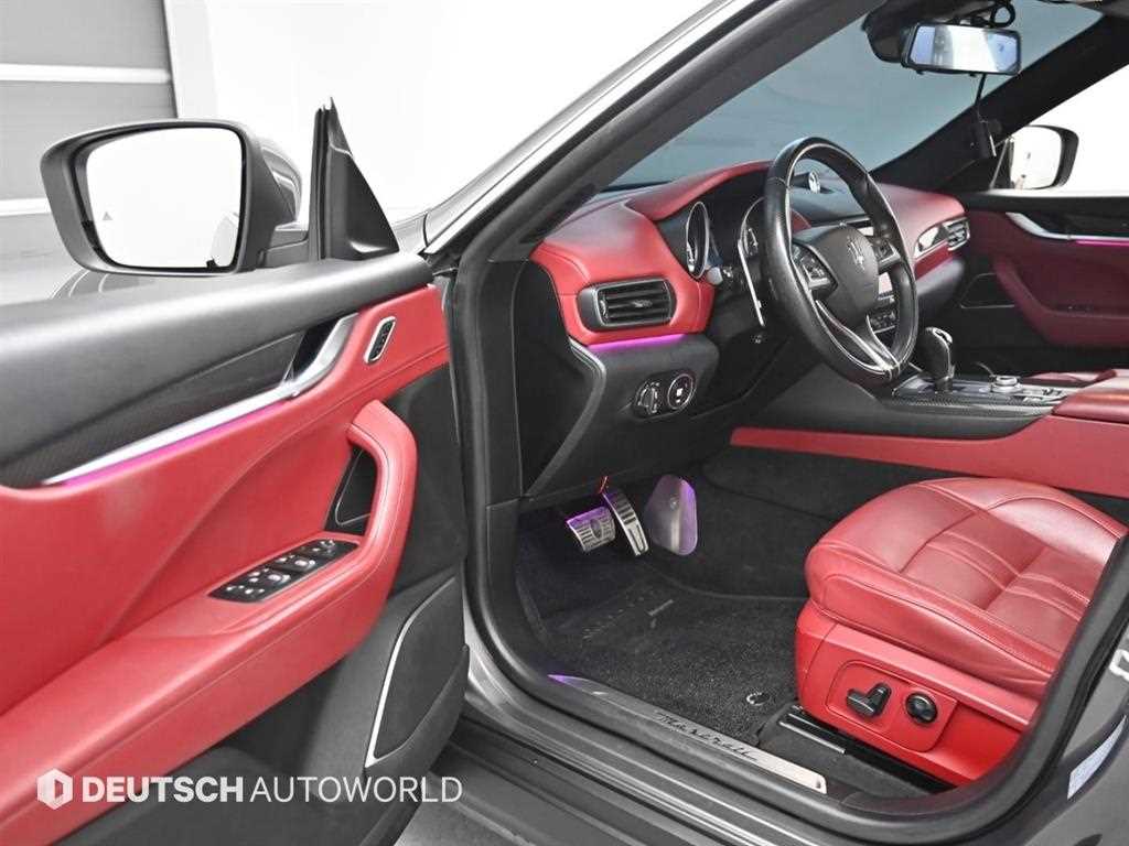 Maserati Levante — photo 11