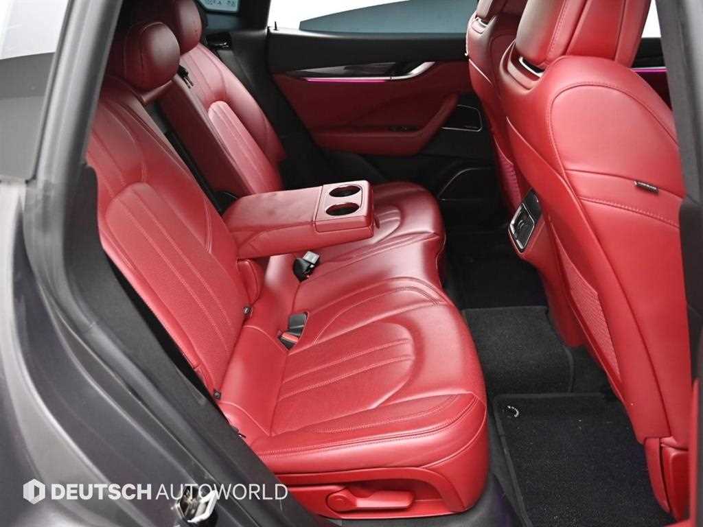 Maserati Levante — photo 12