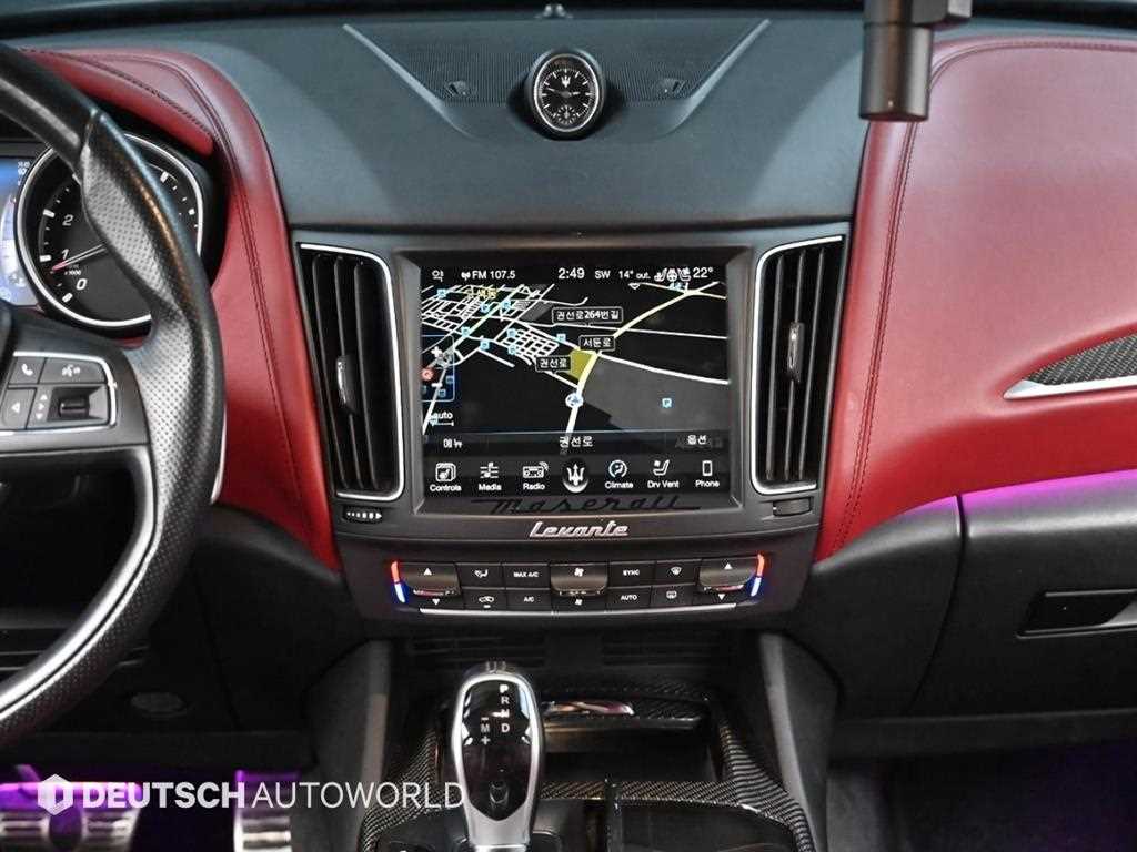 Maserati Levante — photo 14