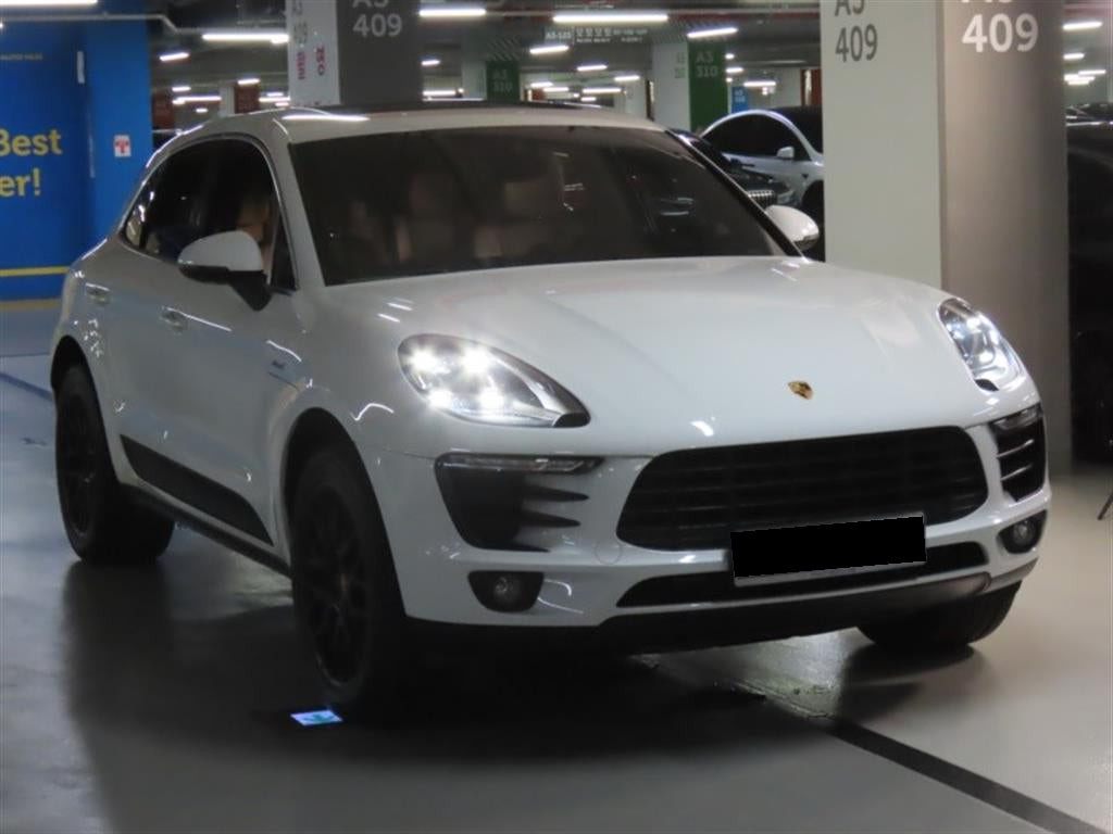 Porsche Macan — photo 02