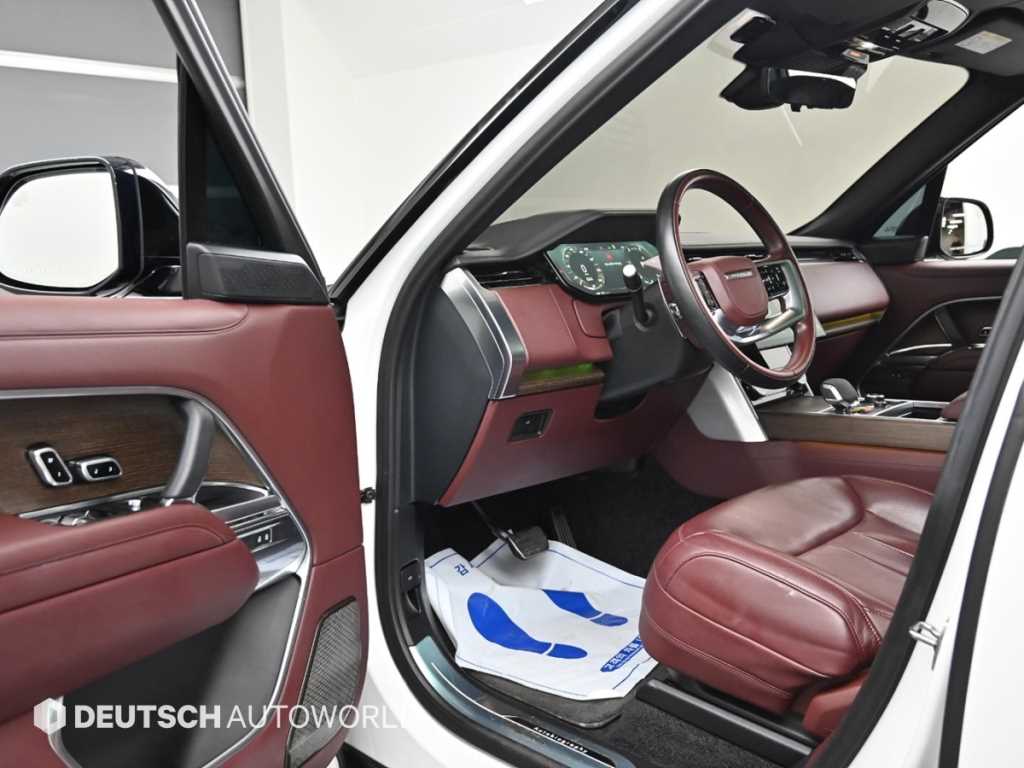 Land Rover Range Rover — photo 11