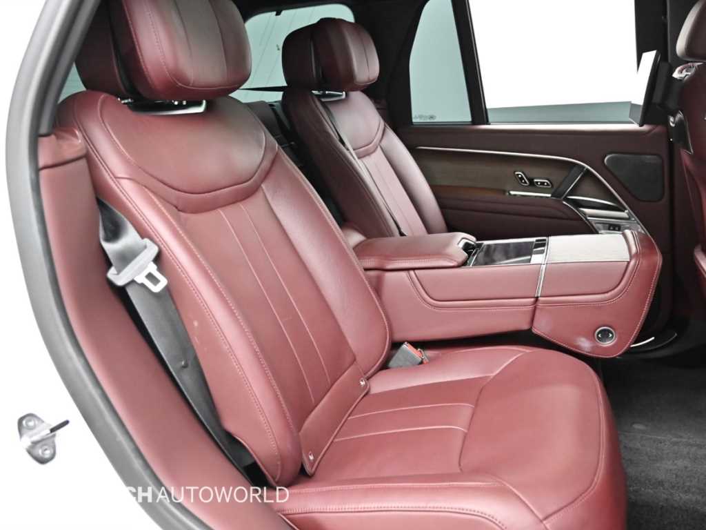 Land Rover Range Rover — photo 12