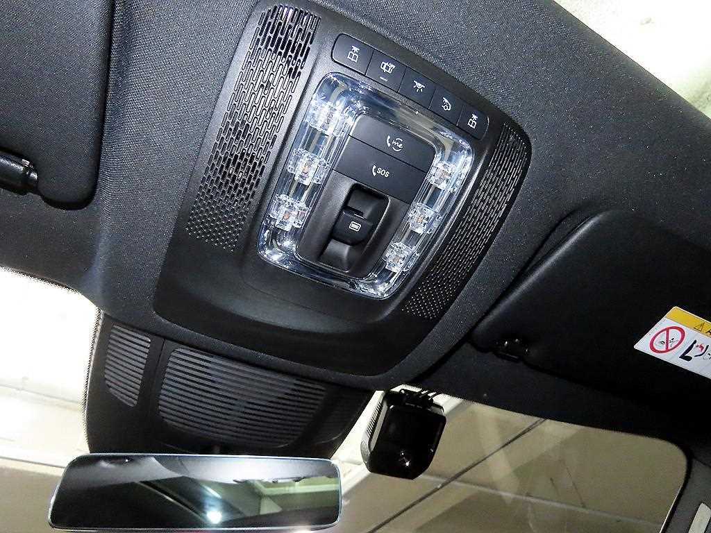Mercedes-Benz GLE-Class — photo 13