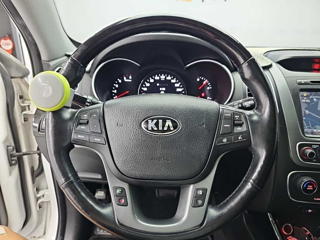 Kia Sorento — photo 09