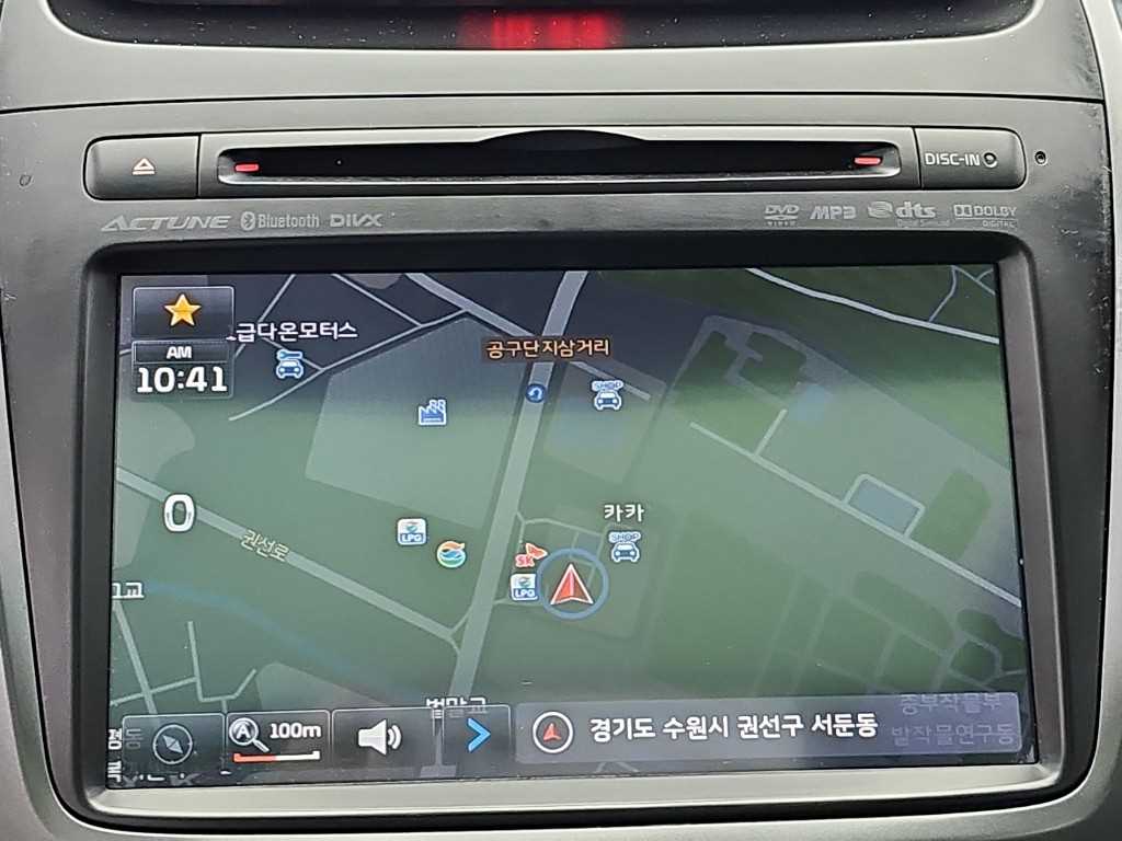 Kia Sorento — photo 15
