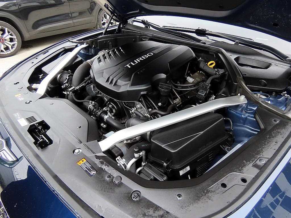 Genesis G70 — photo 19