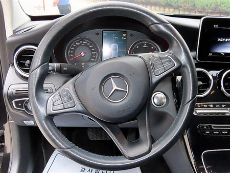 Mercedes-Benz C-Class — photo 08