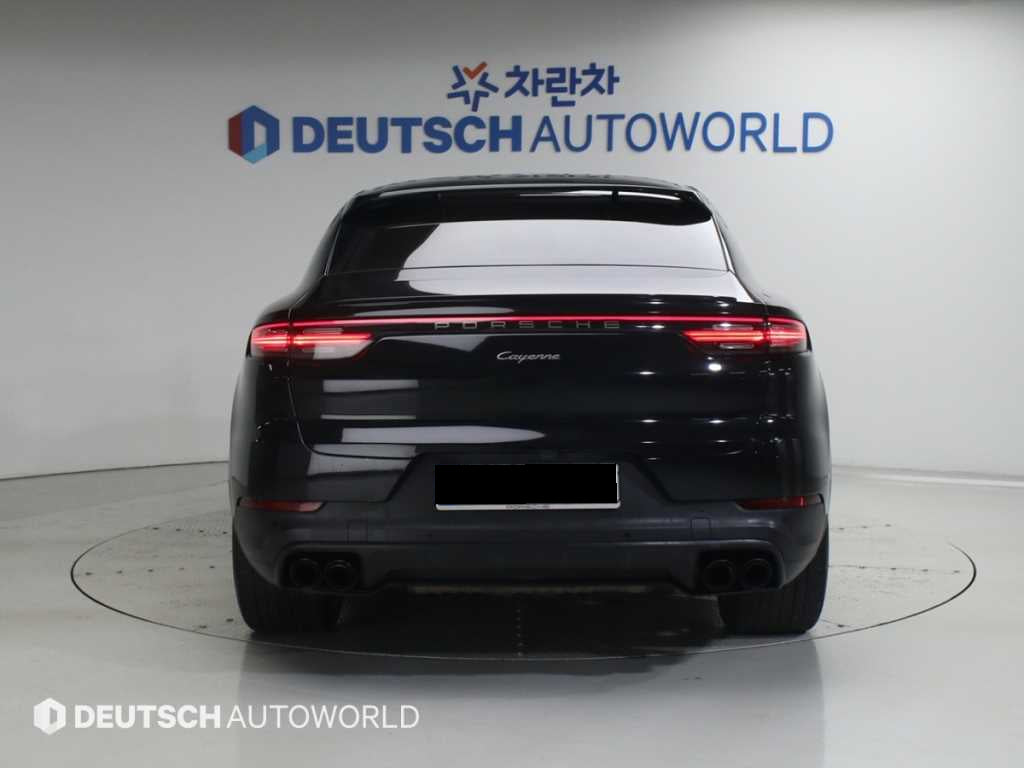 Porsche Cayenne — photo 04