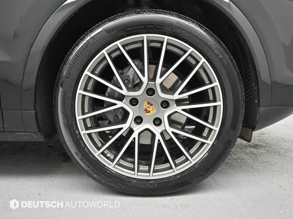 Porsche Cayenne — photo 05