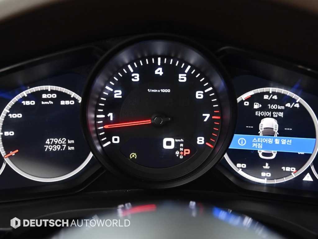 Porsche Cayenne — photo 08