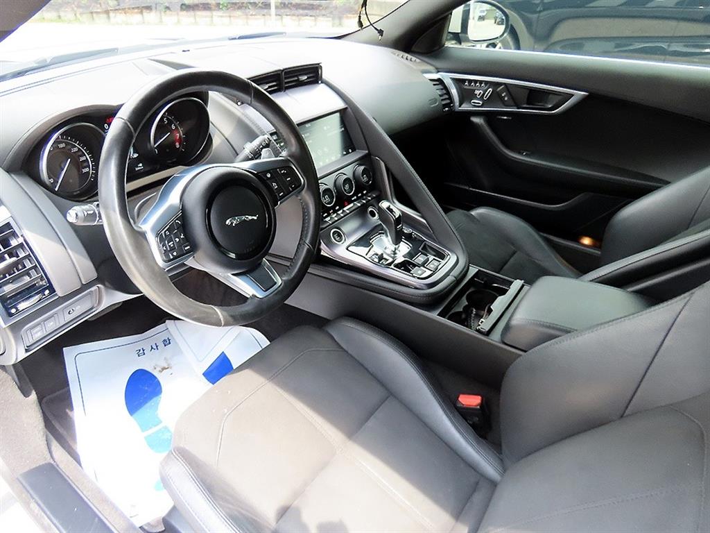 Jaguar F-TYPE — photo 06