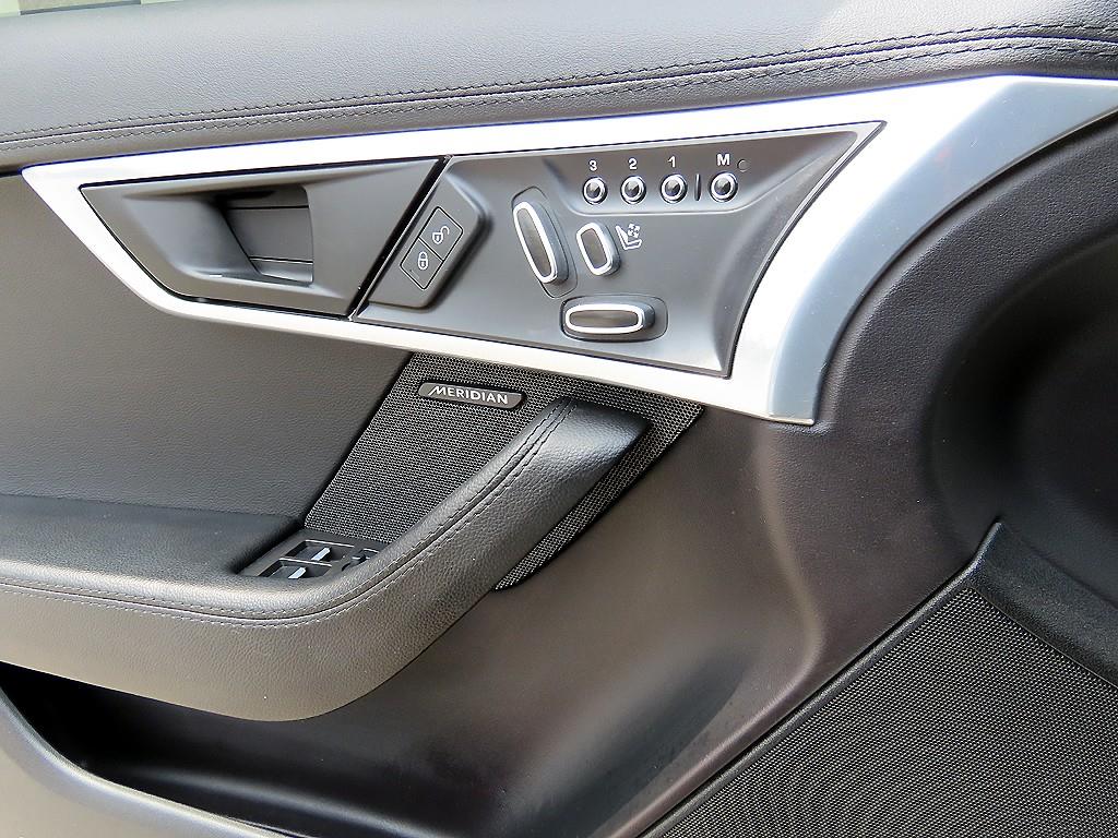 Jaguar F-TYPE — photo 10