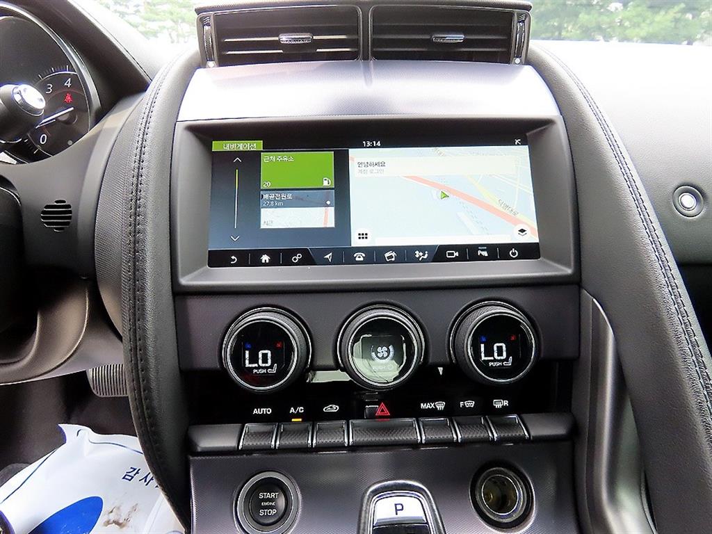 Jaguar F-TYPE — photo 11