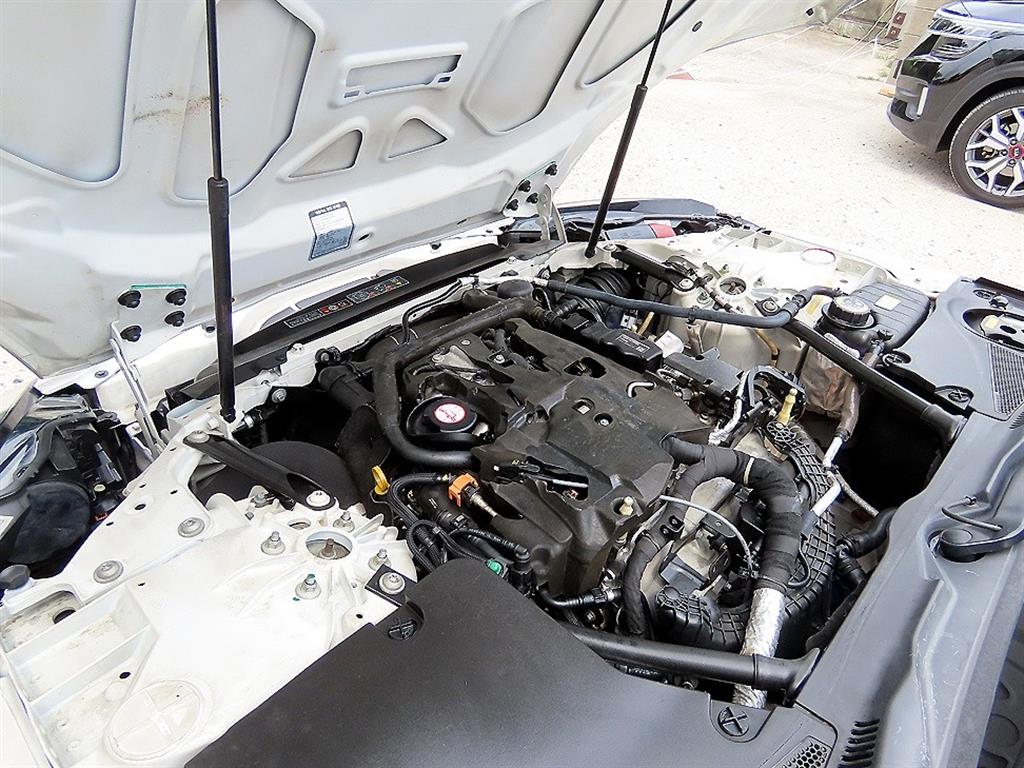 Jaguar F-TYPE — photo 16