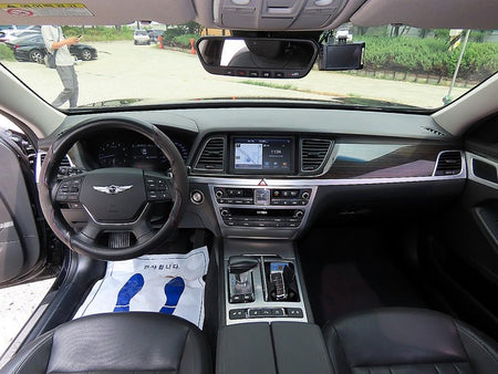 Genesis G80 — photo 07