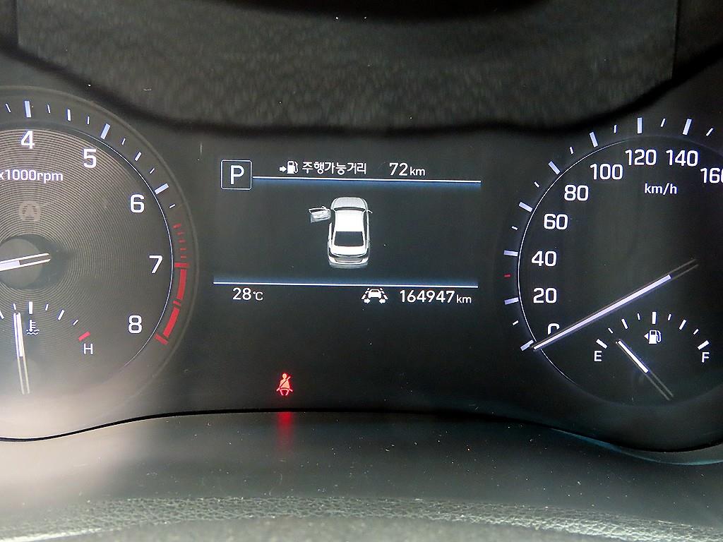 Genesis G80 — photo 09