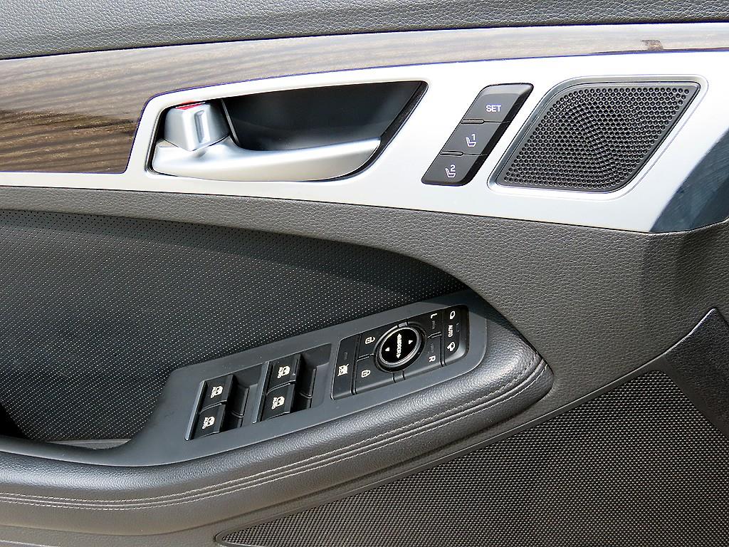 Genesis G80 — photo 11