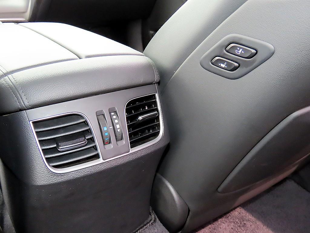 Genesis G80 — photo 17