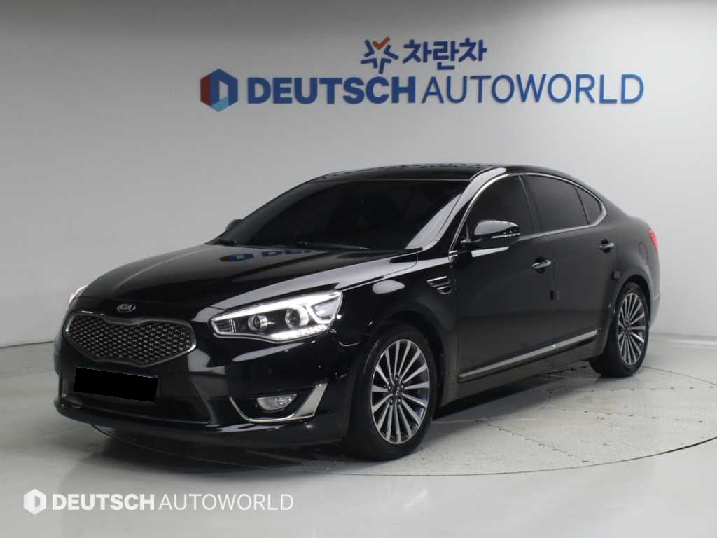 Kia K7 — photo 01