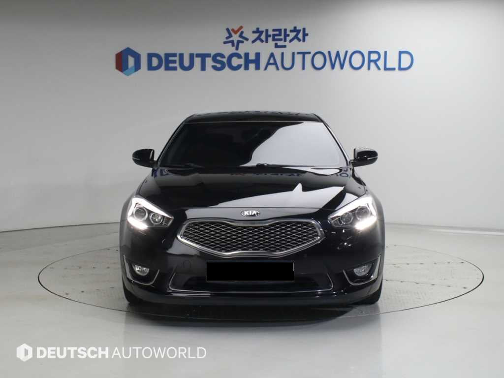 Kia K7 — photo 03