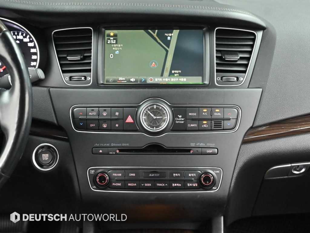 Kia K7 — photo 14