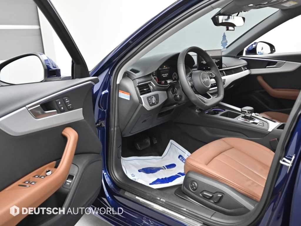 Audi A4 — photo 11