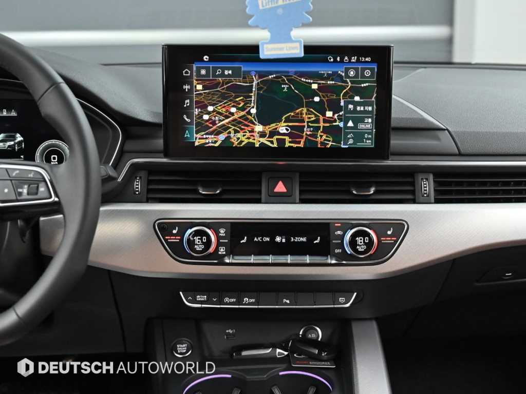 Audi A4 — photo 14