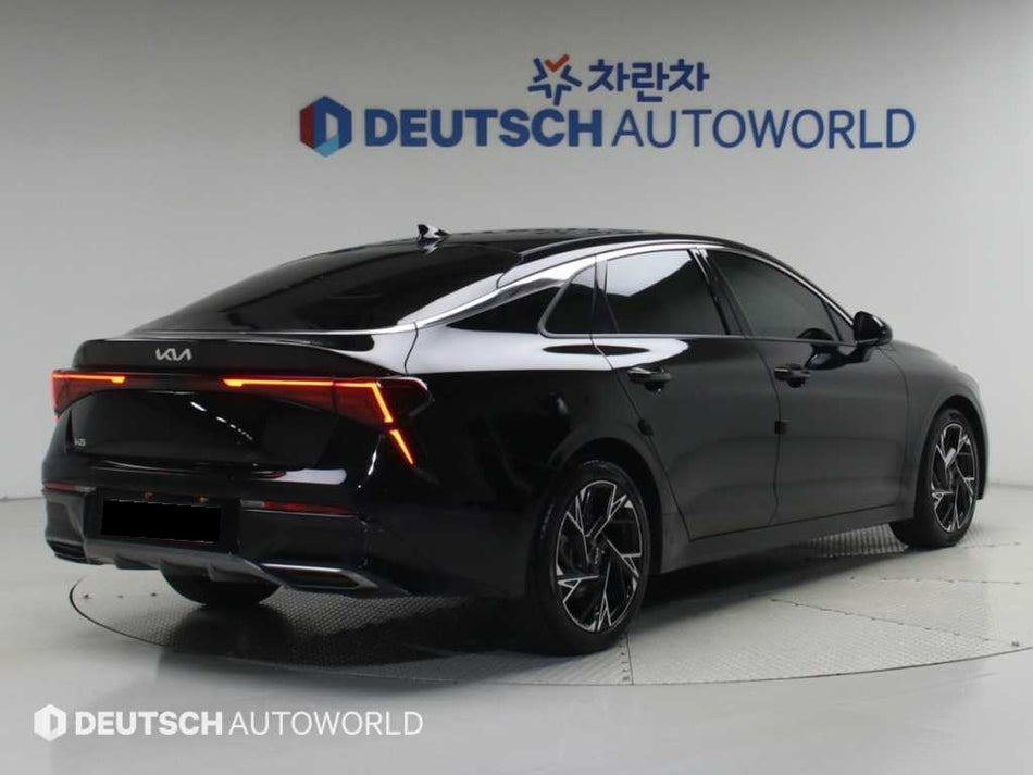 Kia K5 — photo 02