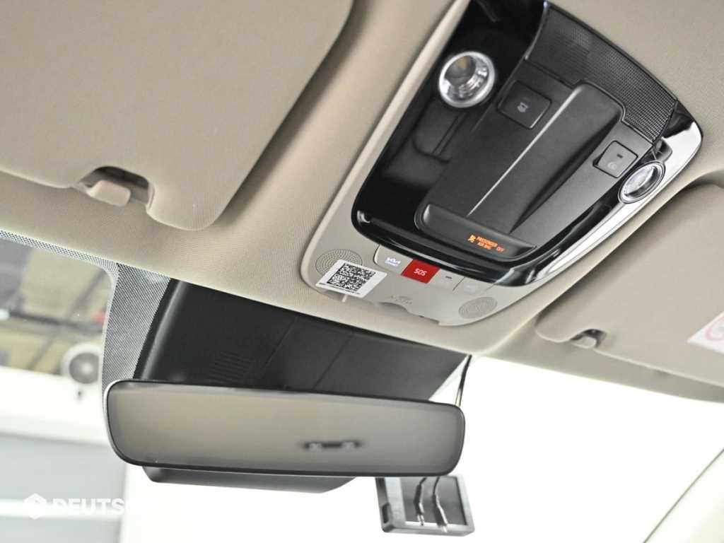 Kia K5 — photo 18