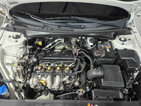 Hyundai Avante — photo 07
