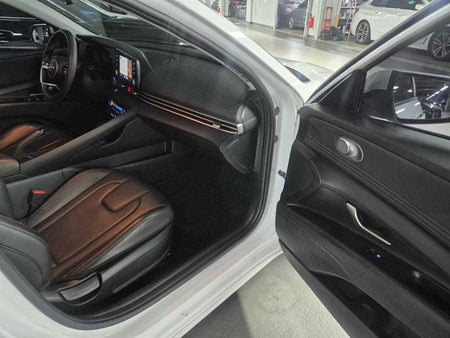 Hyundai Avante — photo 10