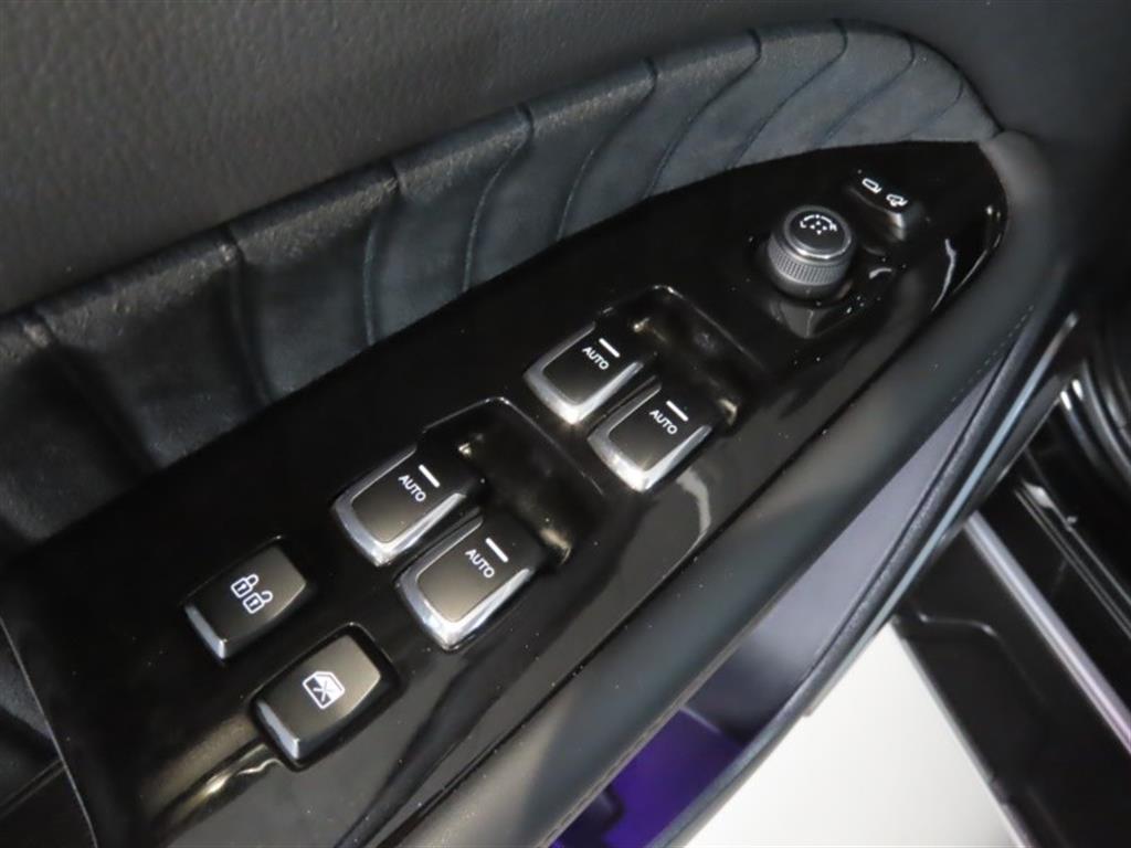 KGM Rexton — photo 12