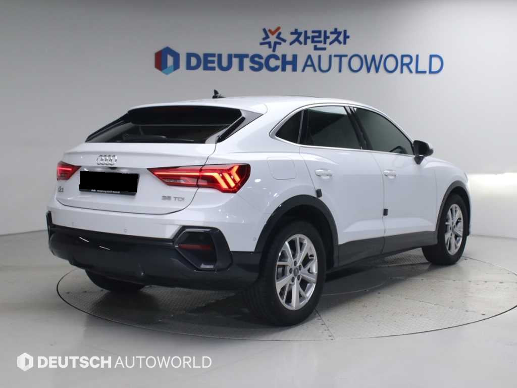Audi Q3 — photo 02