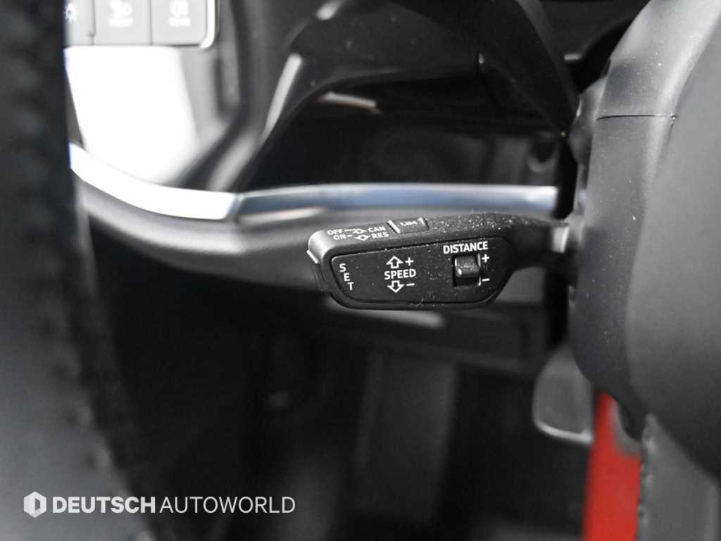 Audi Q3 — photo 16