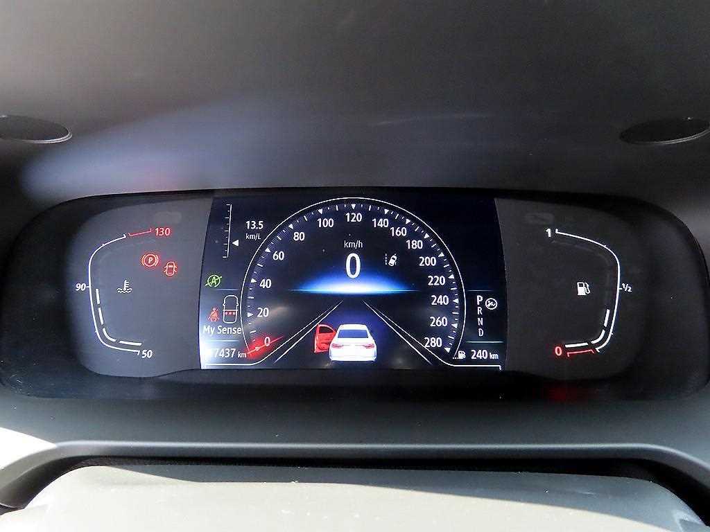 RENAULT SM6 — photo 09