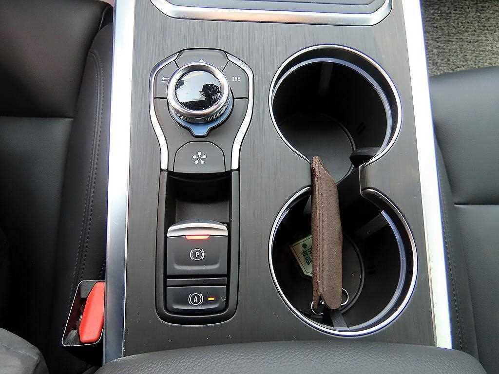 RENAULT SM6 — photo 13