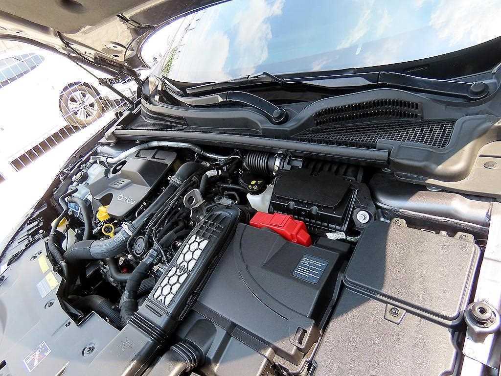 RENAULT SM6 — photo 19