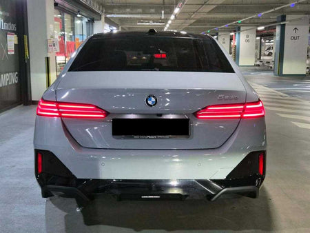 BMW 5-Series — photo 05