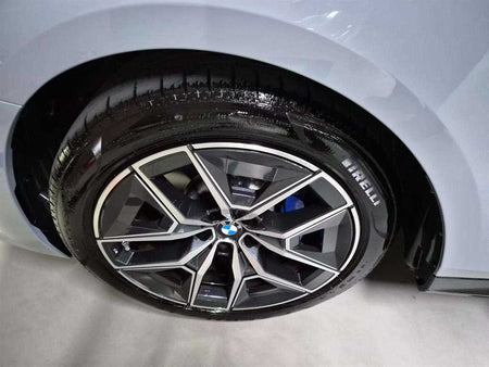 BMW 5-Series — photo 20