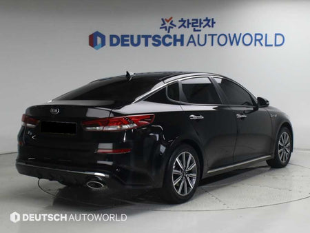 Kia K5 — photo 02