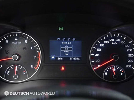 Kia K5 — photo 09
