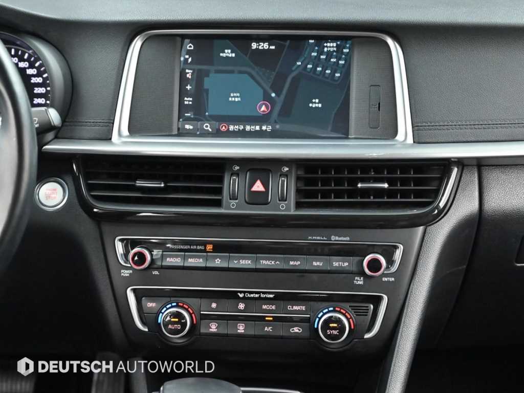 Kia K5 — photo 14