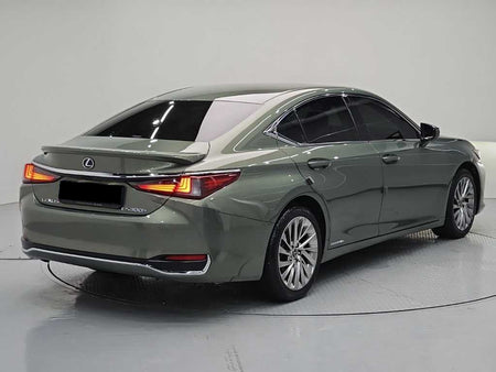 Lexus ES — photo 04