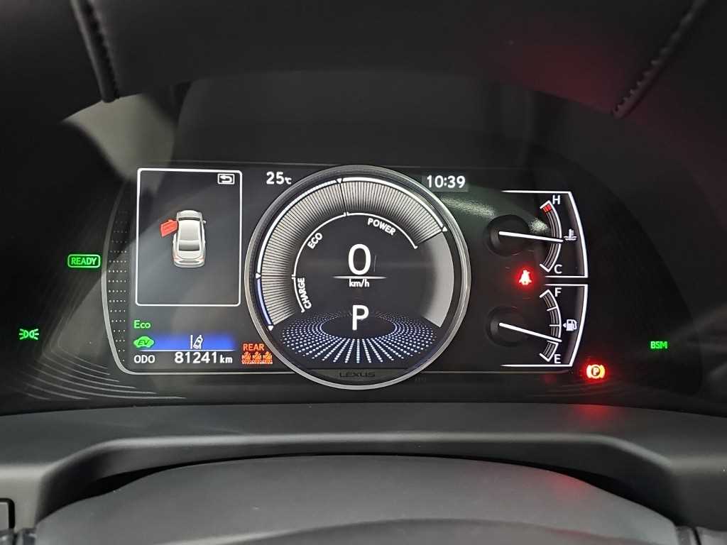 Lexus ES — photo 06