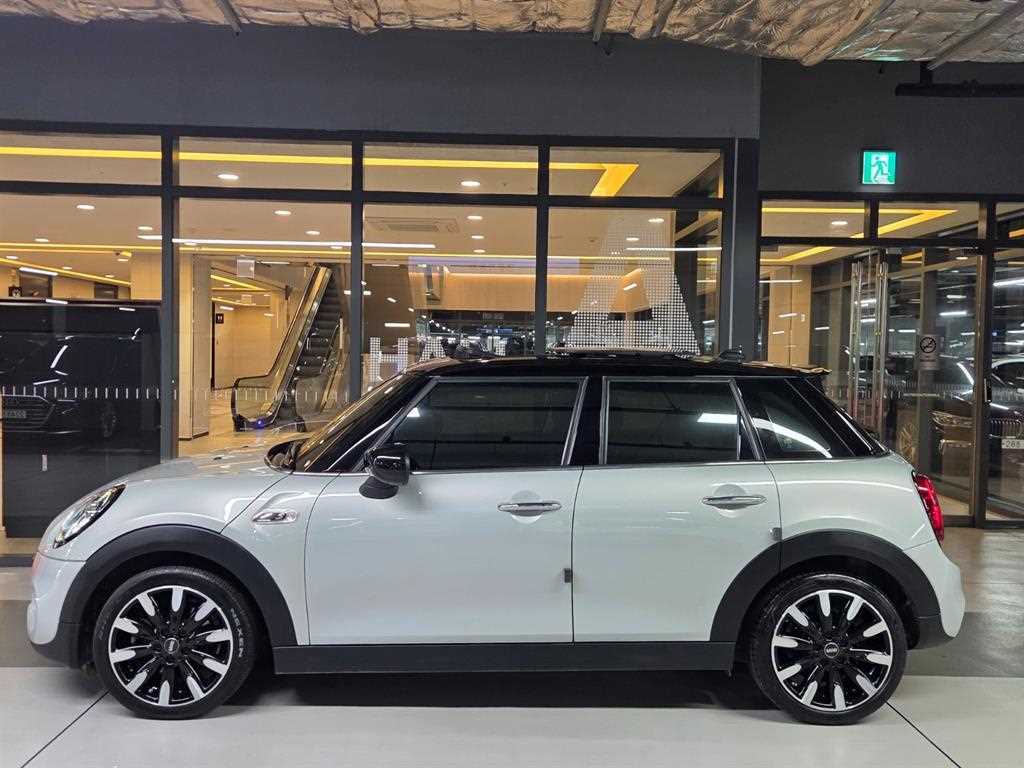 Mini Cooper — photo 04