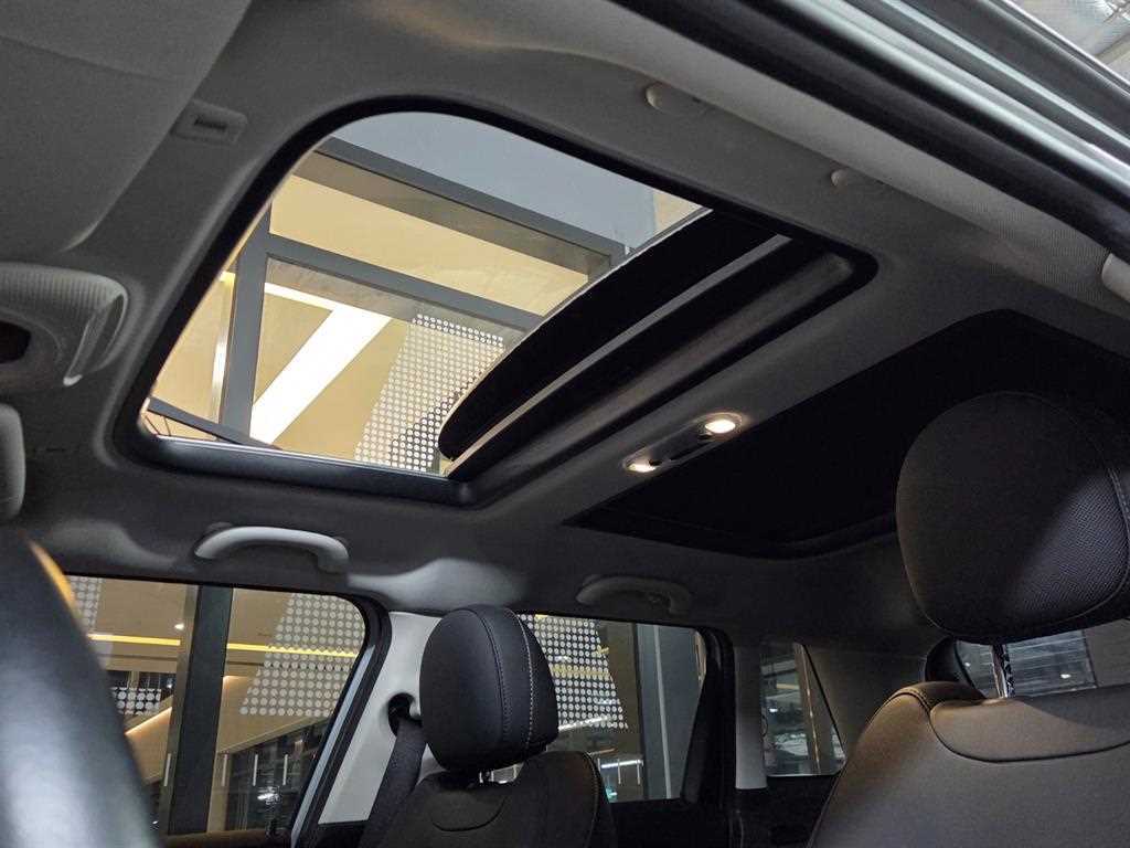 Mini Cooper — photo 10
