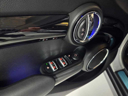Mini Cooper — photo 11