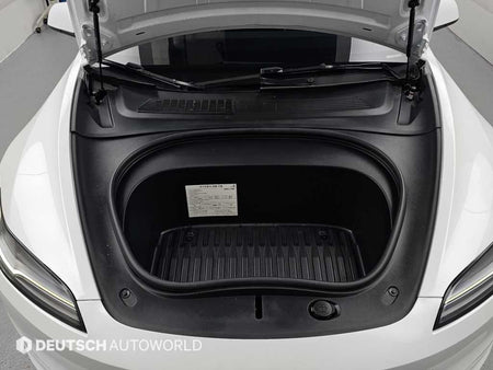 Tesla Model 3 — photo 06