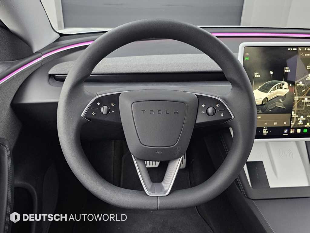 Tesla Model 3 — photo 13