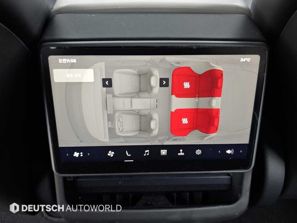 Tesla Model 3 — photo 16